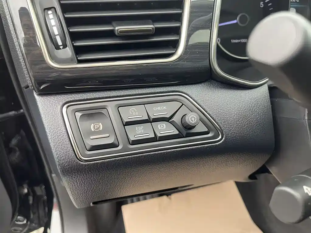Hongqi H7 2019 1.8T Comfort Edition купить на сайте DeffCars