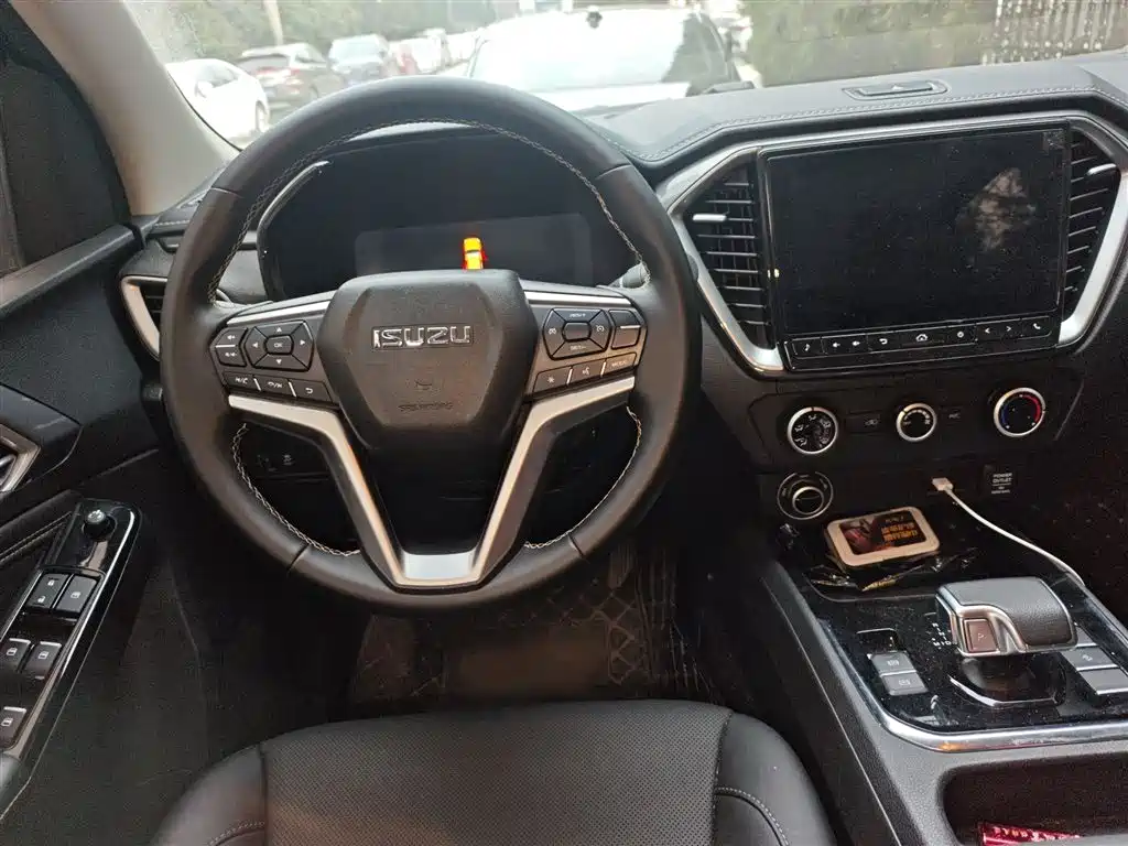 Ringtuo 2023 2.5T automatic two-wheel drive diesel standard axle version купить на сайте DeffCars