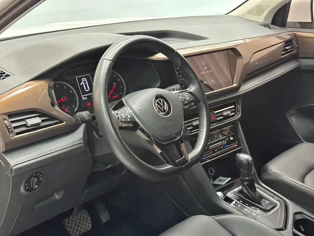 Tuyue 2021 280TSI two-wheel drive luxury version PLUS купить на сайте DeffCars