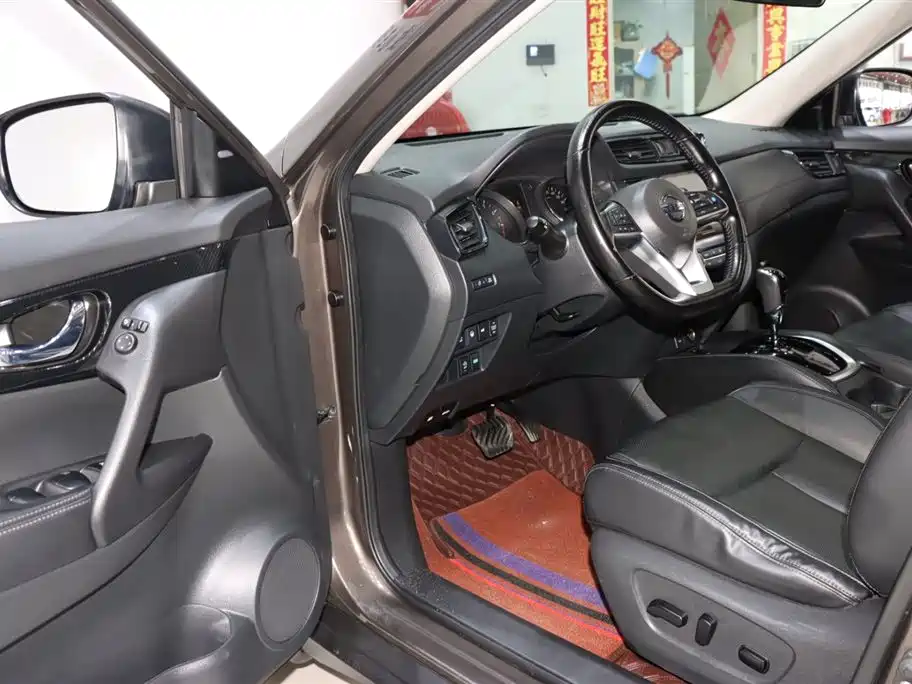 X-Trail 2020 2.5L XL ITS 3rows CVT 4WD seven-seat luxury pilot version купить на сайте DeffCars