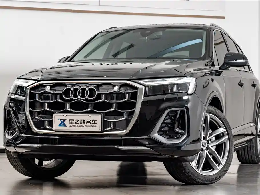 Audi Q7 2024 45 TFSI quattro S line sports купить на сайте DeffCars