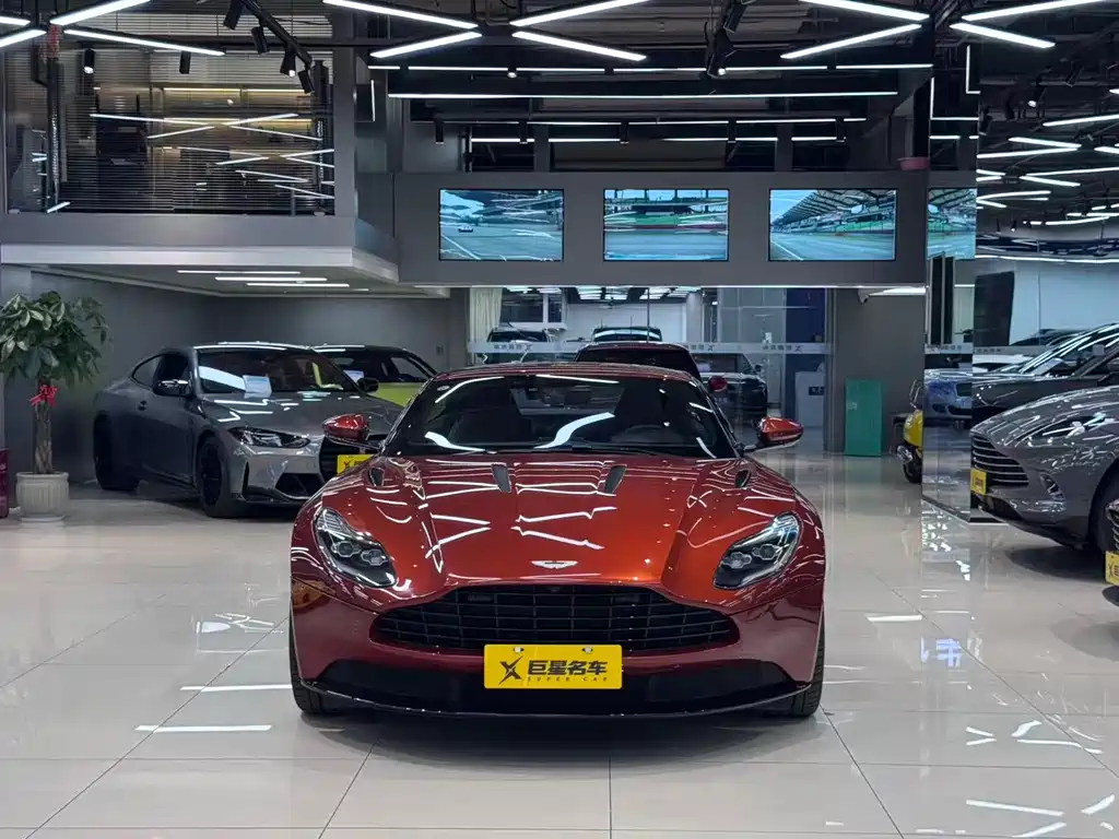 Aston Martin DB11 2016 5.2T First Edition купить на сайте DeffCars