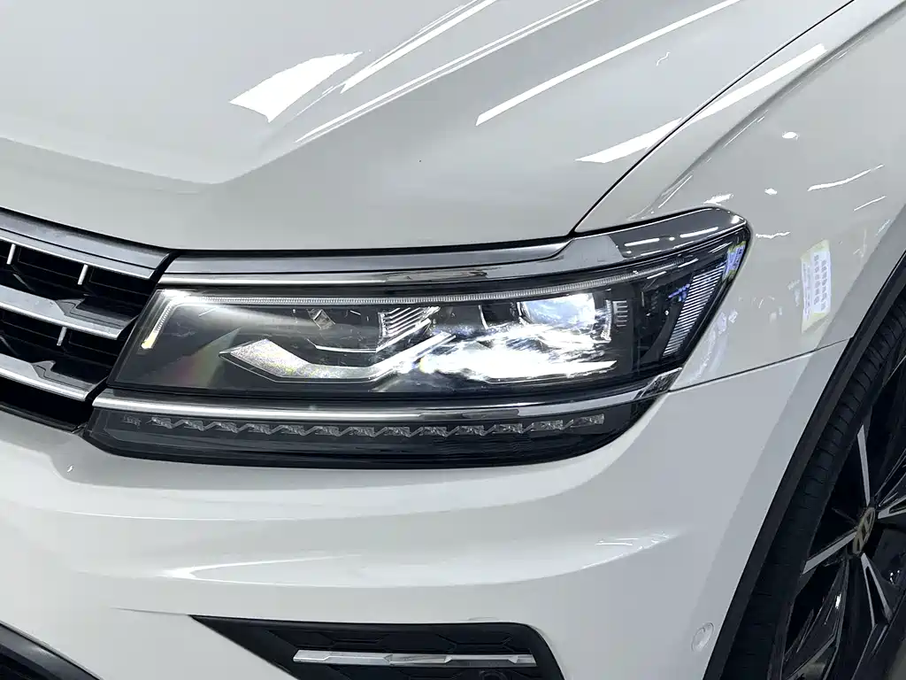 Tiguan L 2018 330TSI automatic two-wheel drive flagship version купить на сайте DeffCars