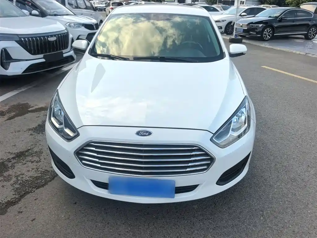 Escort 2017 facelift 1.5L automatic comfort model купить на сайте DeffCars