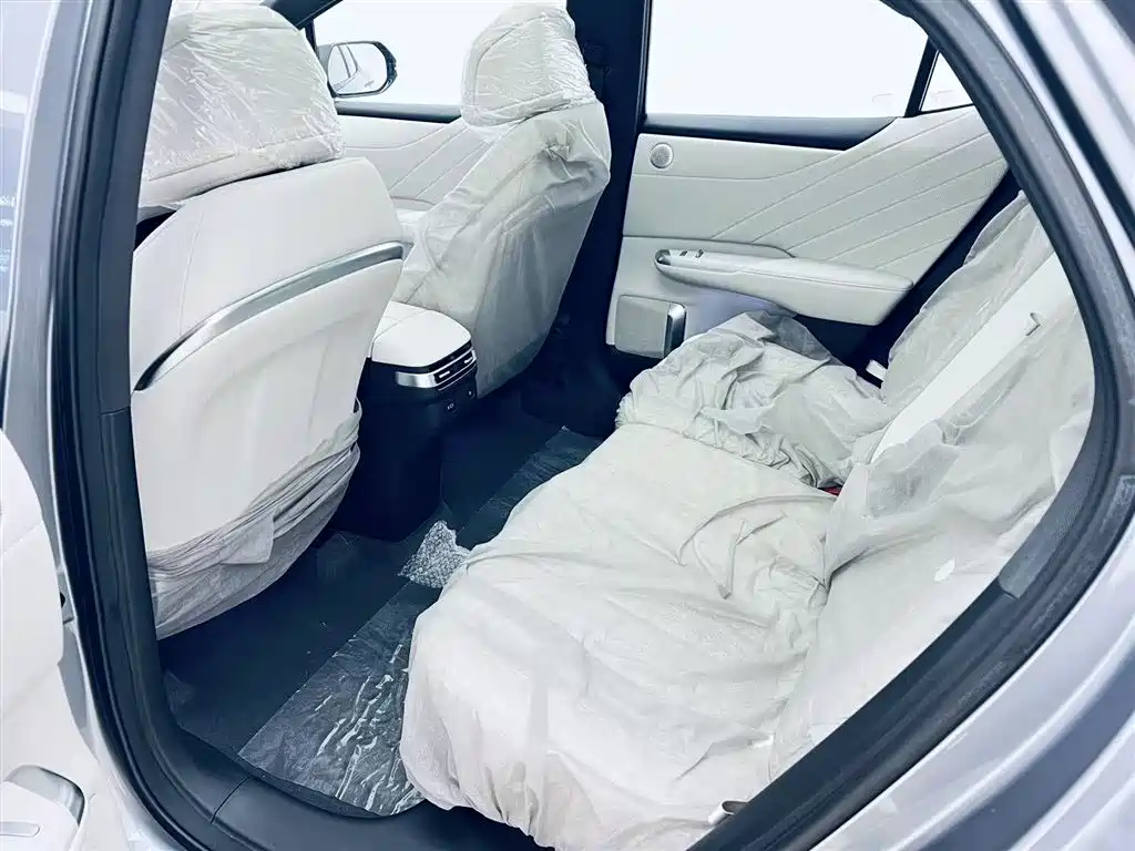 Changan Qiyuan E07 2025 pure electric four-wheel drive 90kWh Dacheng version купить на сайте DeffCars