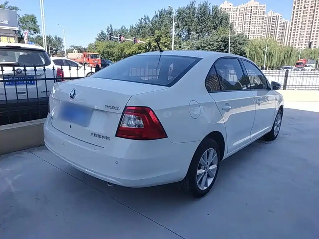 Xin Rui (Rapid) 2016 1.6L Autogeneration Edition купить на сайте DeffCars