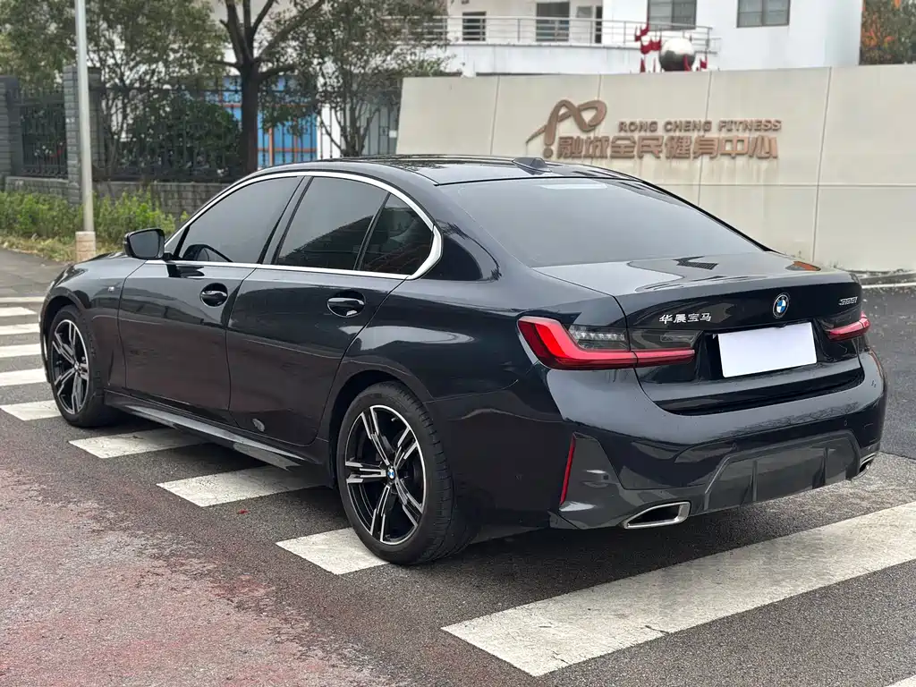 BMW 3 Series 2024 325i M Sports Package купить на сайте DeffCars