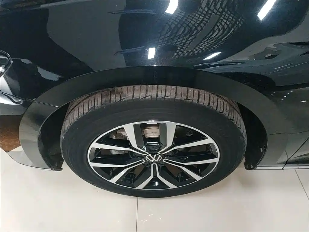 Magotan 2020 330TSI DSG leading model купить на сайте DeffCars