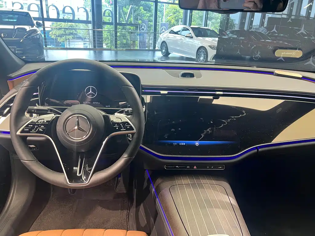 Mercedes-Benz E-Class 2025 E 300 L Luxury Model купить на сайте DeffCars