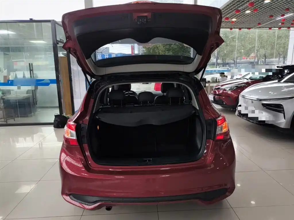 Tiida 2021 1.6L CVT Smart Travel Edition купить на сайте DeffCars