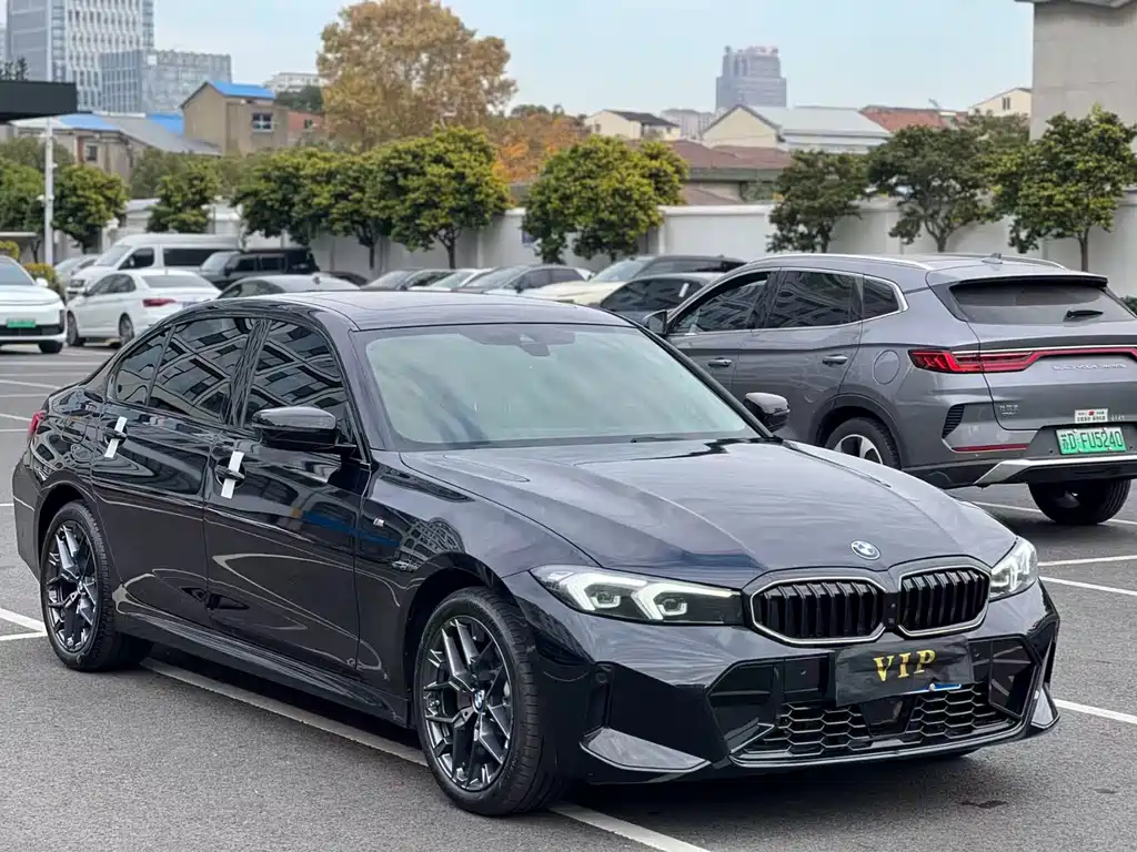 BMW 3 Series 2025 330Li M Sports Night Package купить на сайте DeffCars