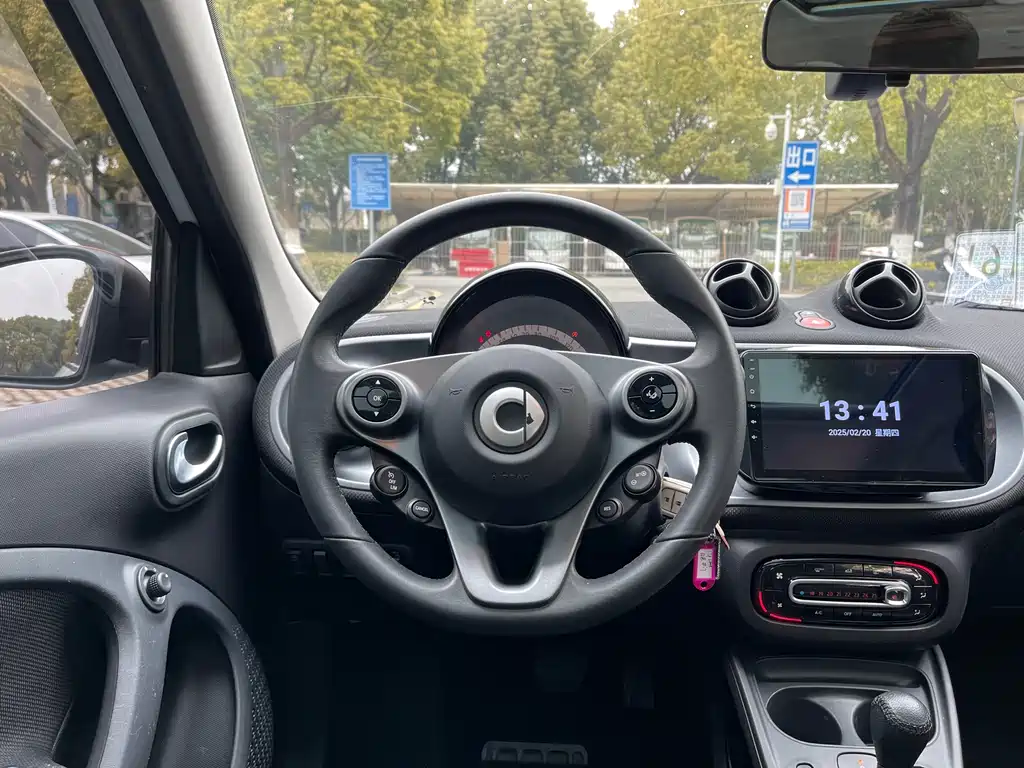 smart forfour 2016 1.0L 52kW passion version купить на сайте DeffCars