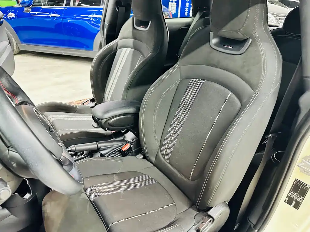 MINI 2021 1.5T COOPER racer купить на сайте DeffCars