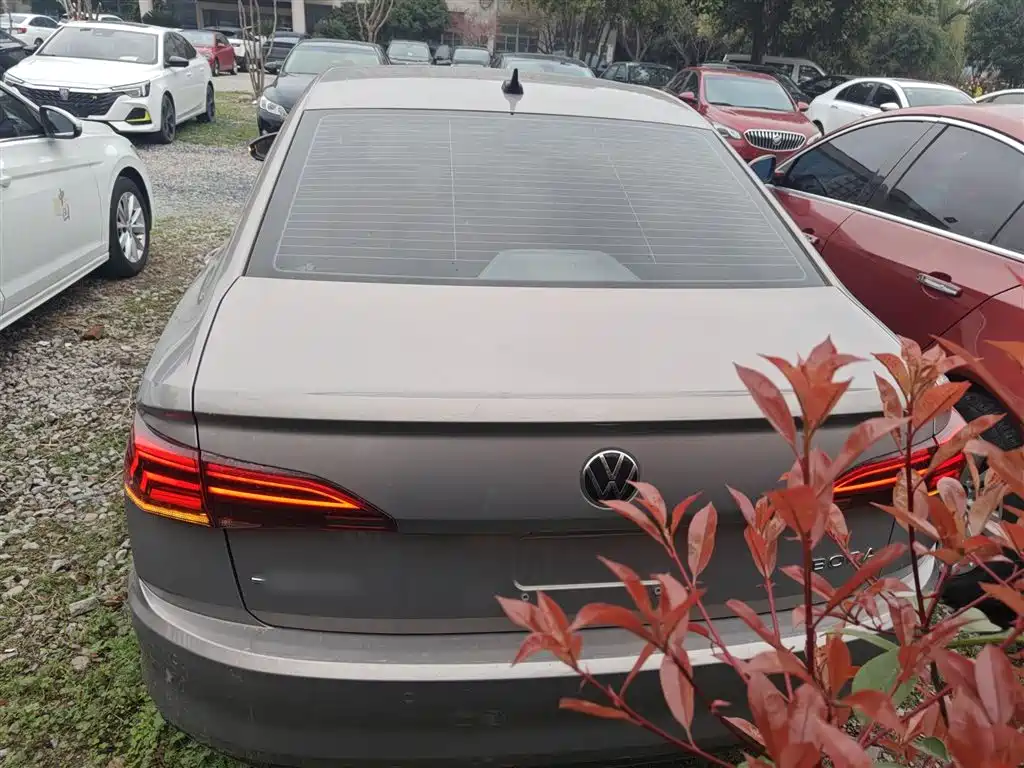 Bora 2021 1.5L Automatic Elite Intelligent Edition купить на сайте DeffCars