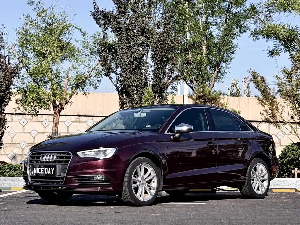 Audi A3 2015 Limousine 35 TFSI Million Commemorative Comfort Model купить на сайте DeffCars