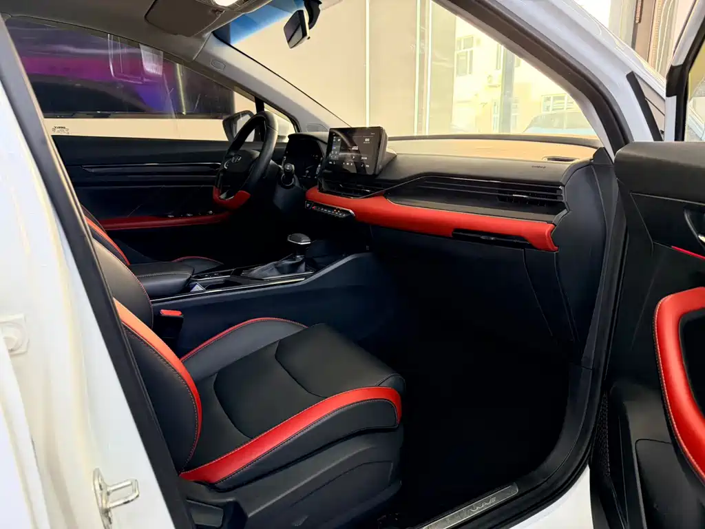 Emgrand S 2021 1.4T CVT Premium купить на сайте DeffCars