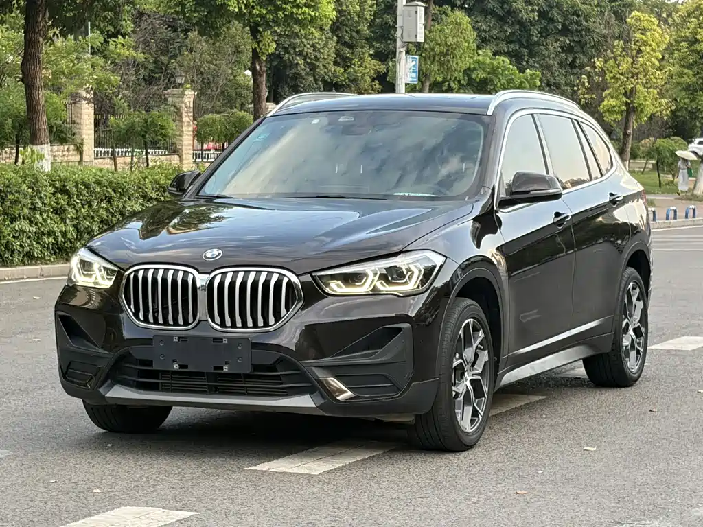 BMW X1 2020 sDrive25Li Leading Model купить на сайте DeffCars