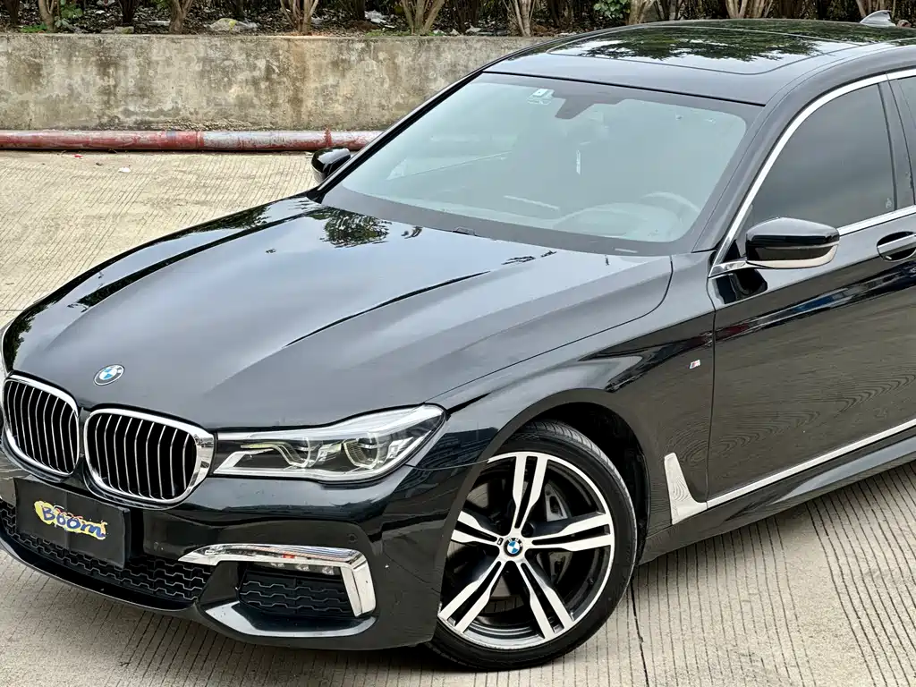 BMW 7 Series 2018 740Li Leading M Sports Package купить на сайте DeffCars