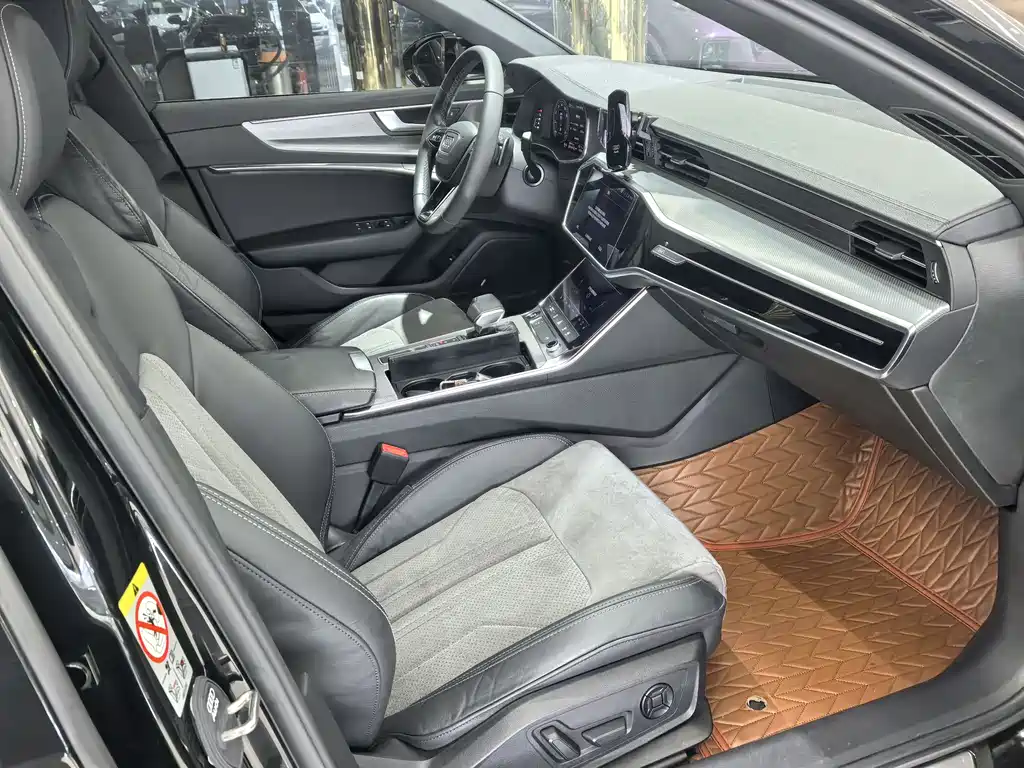 Audi A6L 2021 45 TFSI Premium Dynamic Model купить на сайте DeffCars