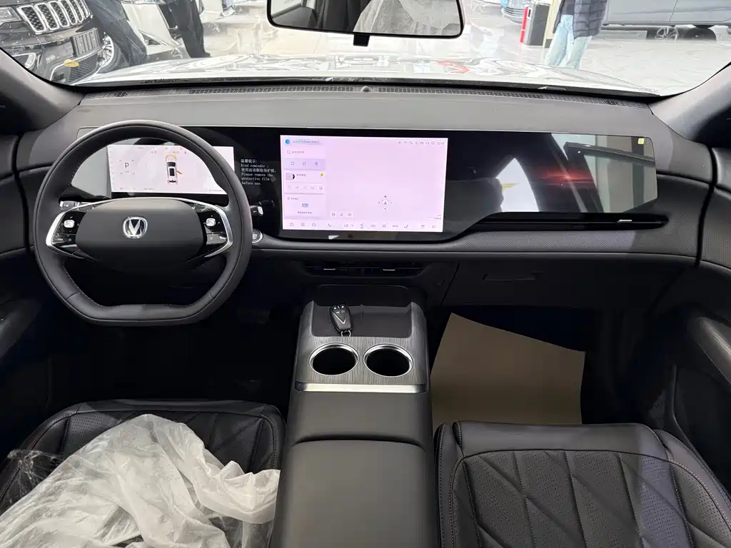 Changan CS75PLUS 2025 third generation championship version 1.5T strong collar type купить на сайте DeffCars