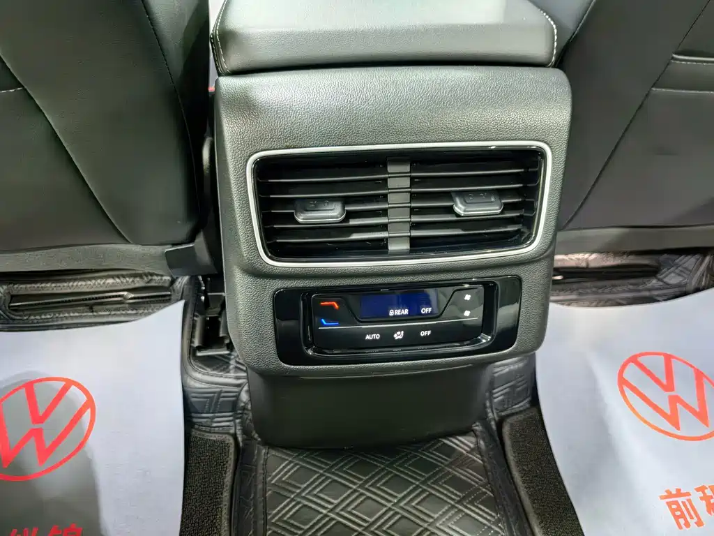 Lan Xun 2023 380TSI four-wheel drive R-Line first edition купить на сайте DeffCars