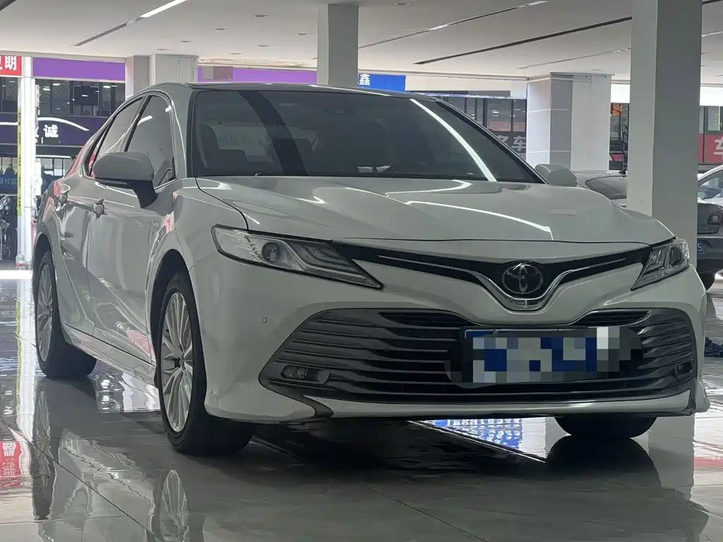 Camry 2019 facelift 2.5G Deluxe Edition купить на сайте DeffCars
