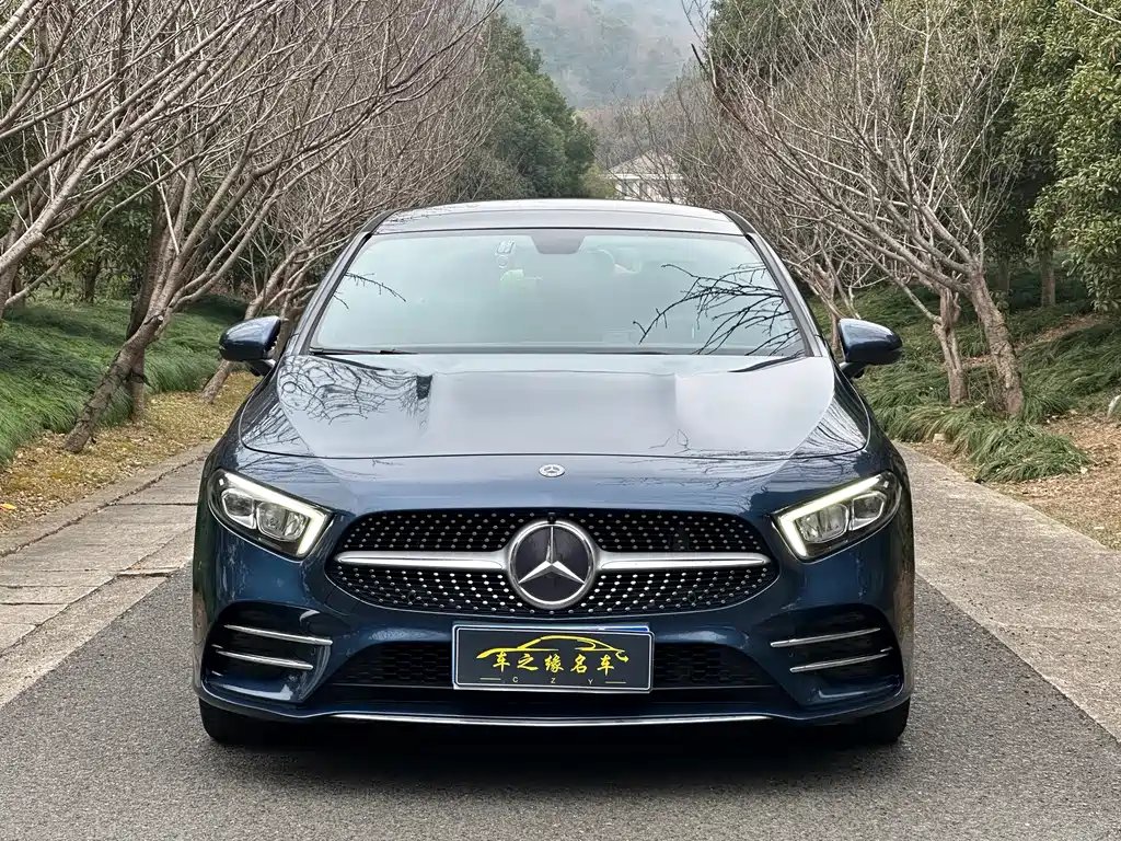Mercedes-Benz A-Class 2019 A 200 L Sports Sedan купить на сайте DeffCars