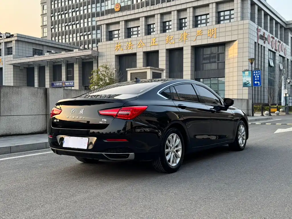 Hongqi H5 2019 30TD dynamic version купить на сайте DeffCars