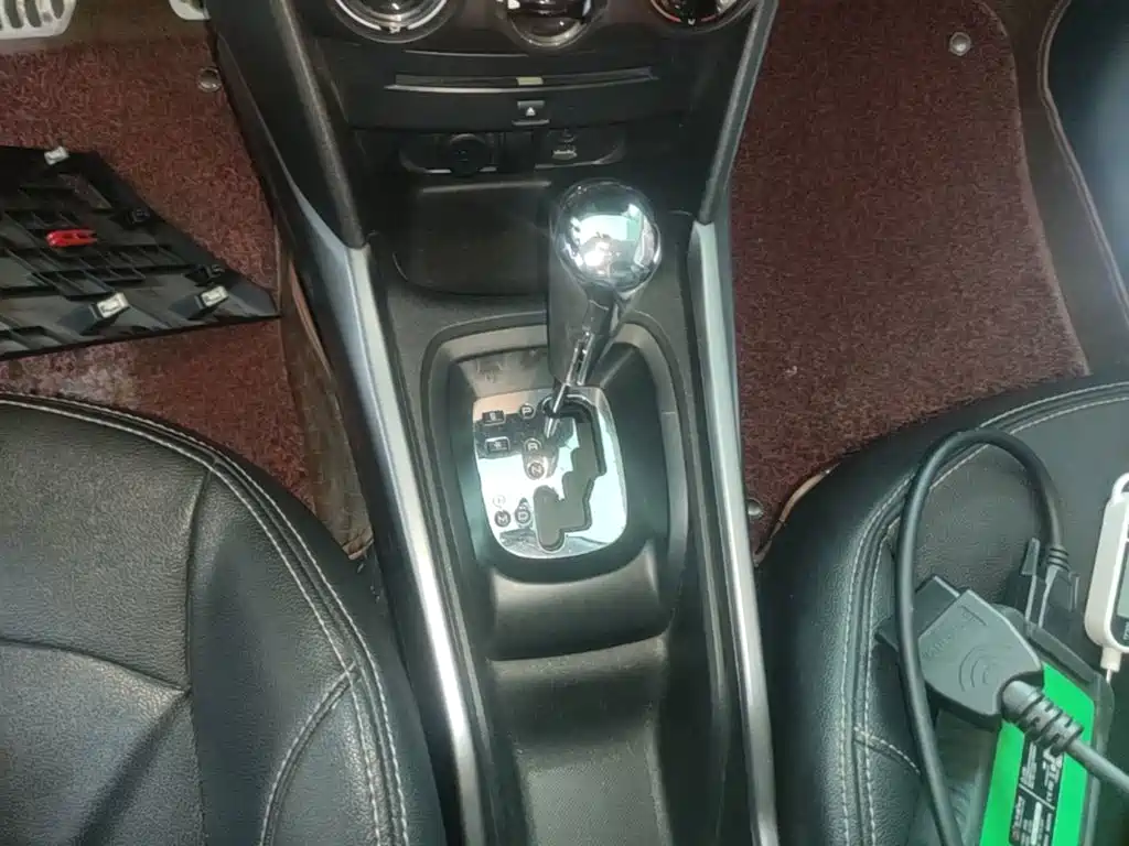 Peugeot 2008 2014 1.6L automatic trendy version купить на сайте DeffCars