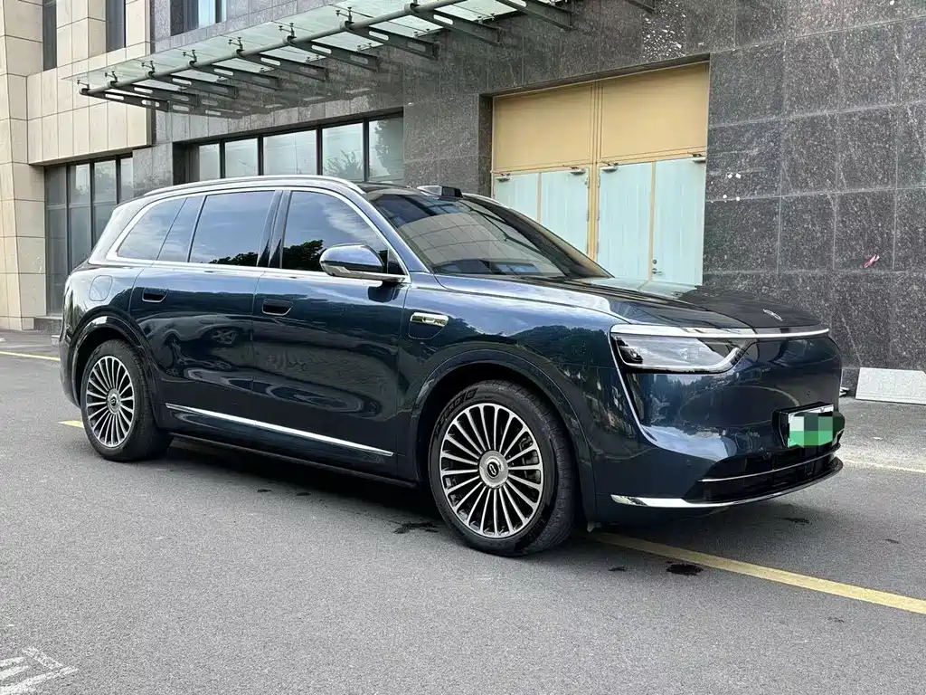 Aito M8 2025 extended range Ultra version 53.4kWh 5-seat 192-line lidar) купить на сайте DeffCars