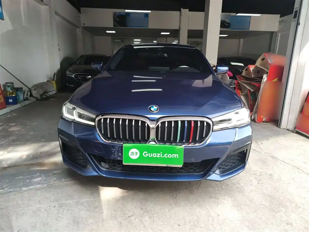 BMW 5 Series 2022 facelift 530Li leading M sports package купить на сайте DeffCars