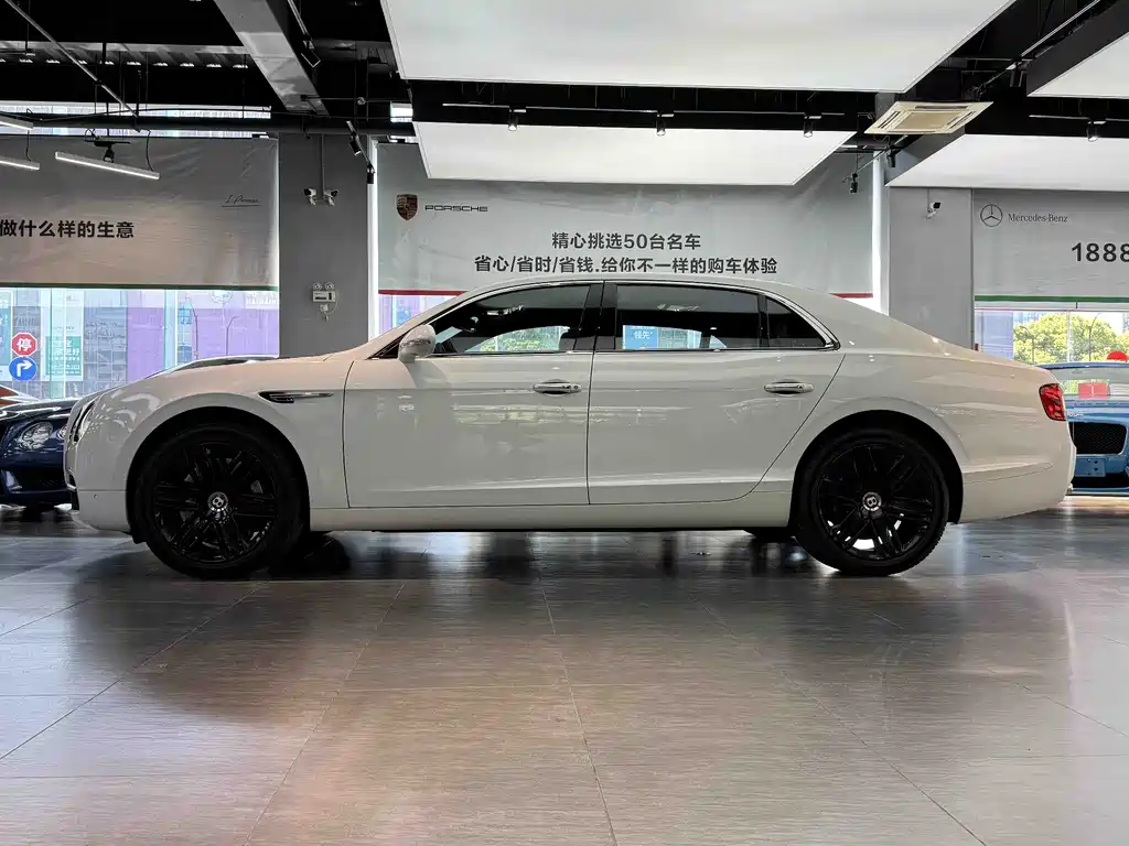 Flying Spur 2017 4.0T V8 Standard Edition купить на сайте DeffCars