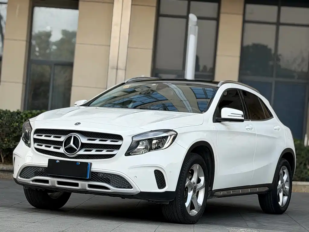 Mercedes-Benz GLA 2017 GLA 200 Dynamic купить на сайте DeffCars