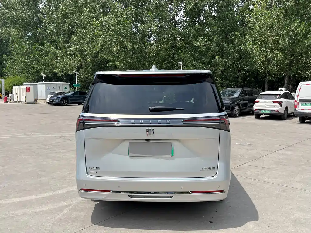 Buick GL8 New Energy 2025 Lu Shang Exclusive Edition купить на сайте DeffCars