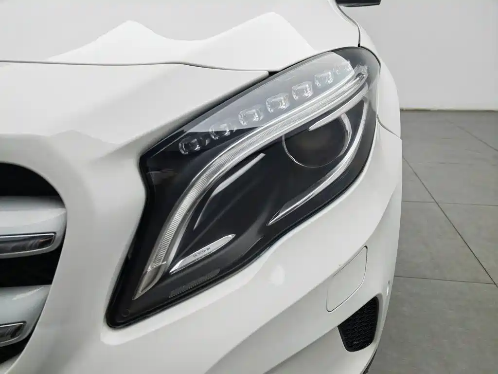 Mercedes-Benz GLA 2016 GLA 200 Fashion Model купить на сайте DeffCars