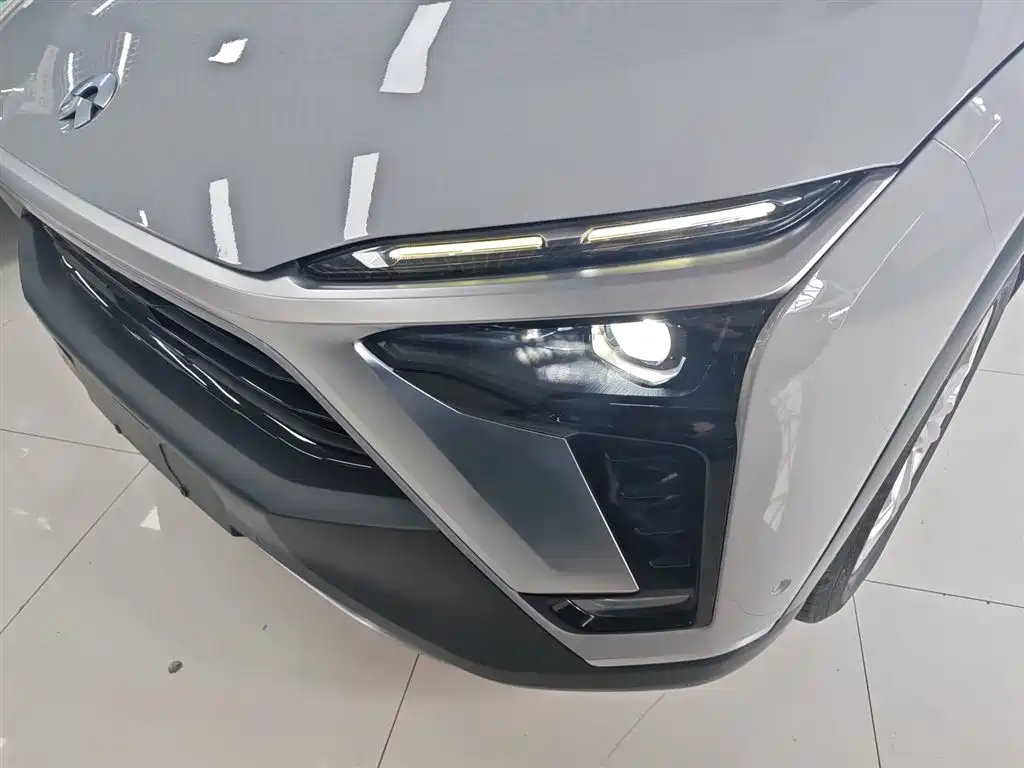 NIO ES8 2020 415KM six-seater version купить на сайте DeffCars
