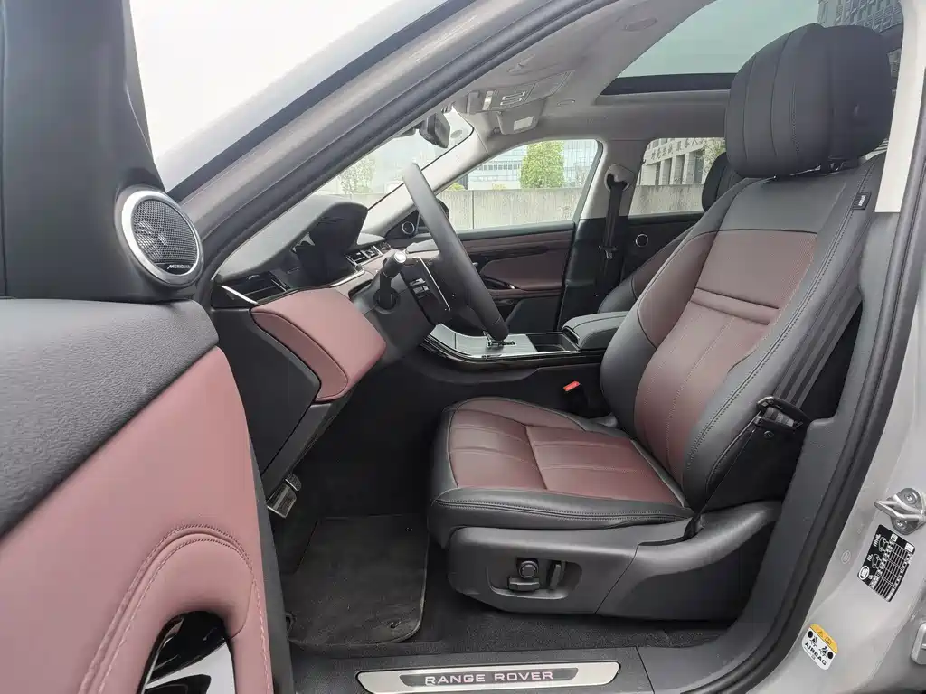 Range Rover Evoque 2024 Range Rover Evoque L SE Yuguang Zunyao Edition купить на сайте DeffCars