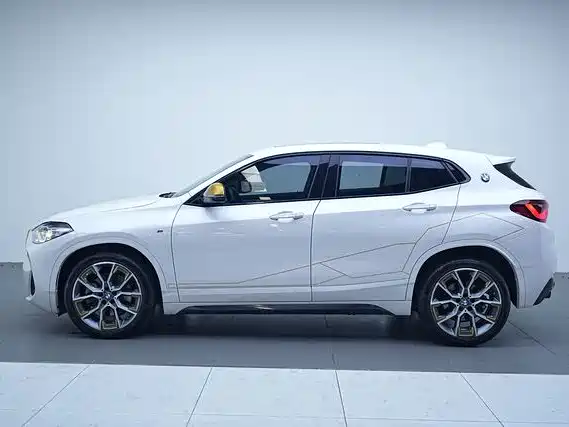 BMW X2 2023 xDrive 25i Sunlight Edition купить на сайте DeffCars