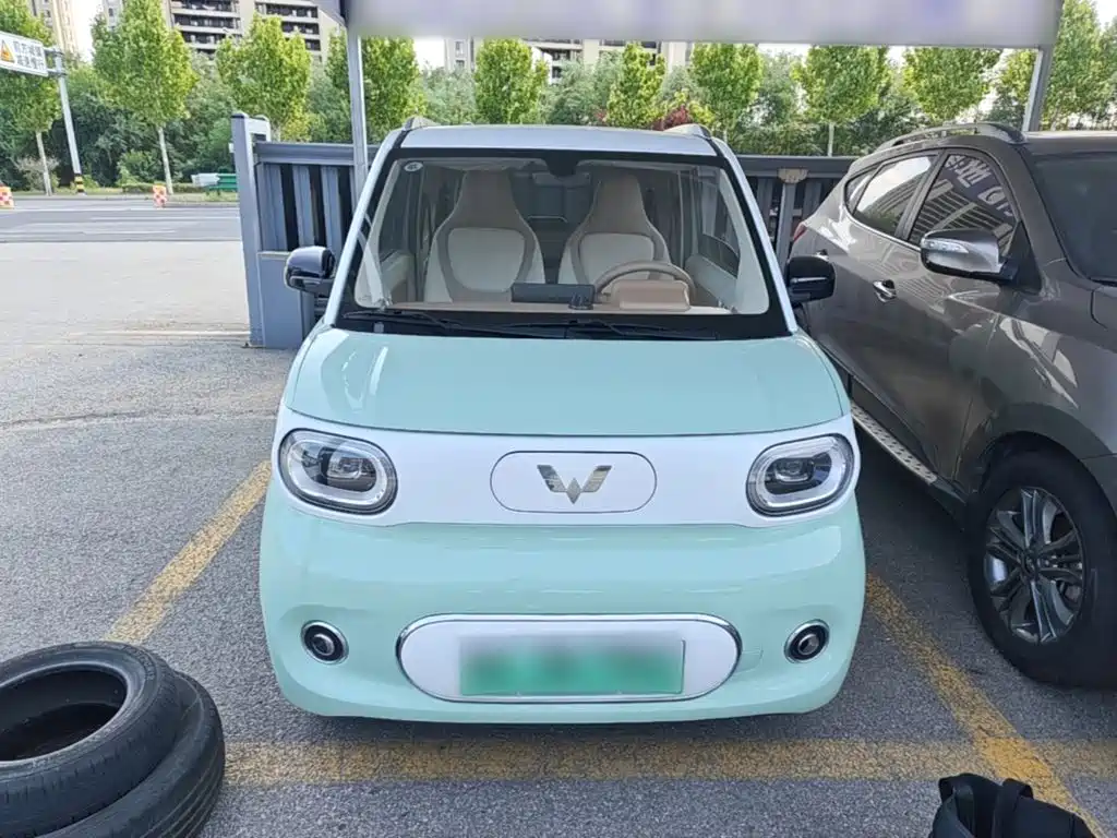 Hongguang MINIEV 2024 third generation 215km youth version купить на сайте DeffCars