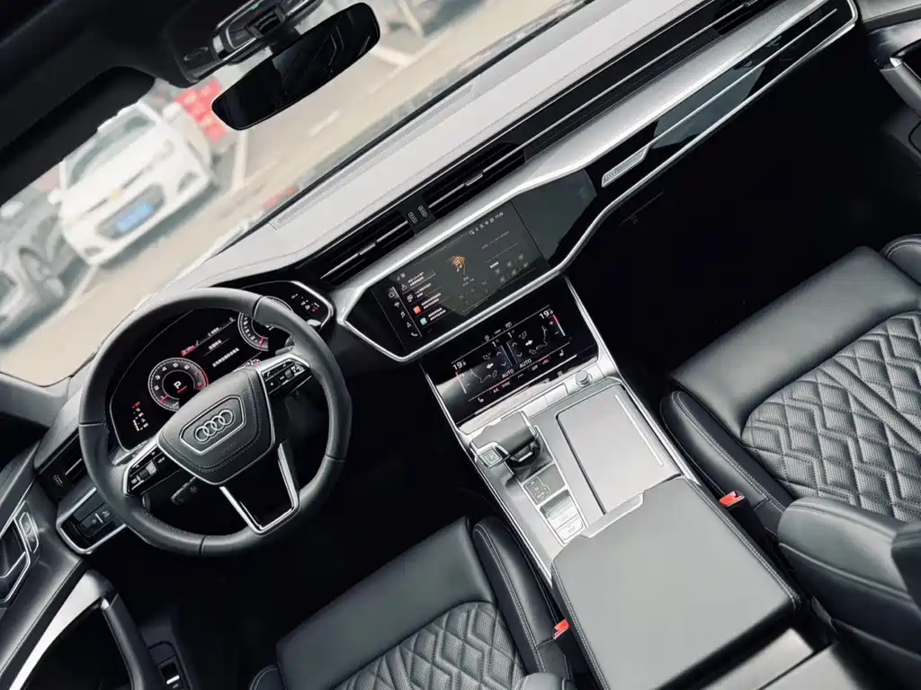 Audi A6L 2025 45 TFSI Premium Dynamic Model купить на сайте DeffCars