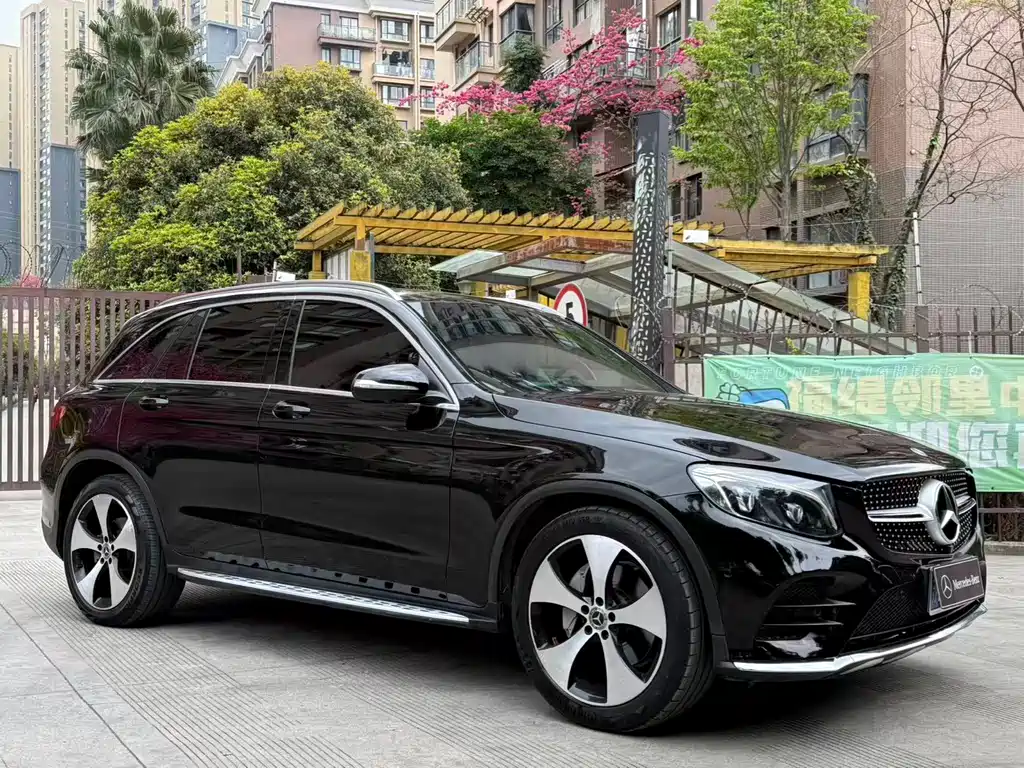 Mercedes-Benz GLC 2018 GLC 300 4MATIC luxury model купить на сайте DeffCars