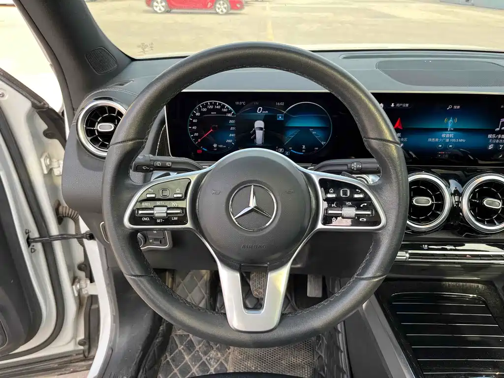 Mercedes-Benz GLB 2020 GLB 200 Dynamic купить на сайте DeffCars