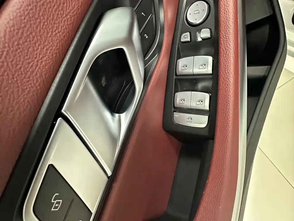BMW 3 Series 2023 320Li M Sports Package купить на сайте DeffCars