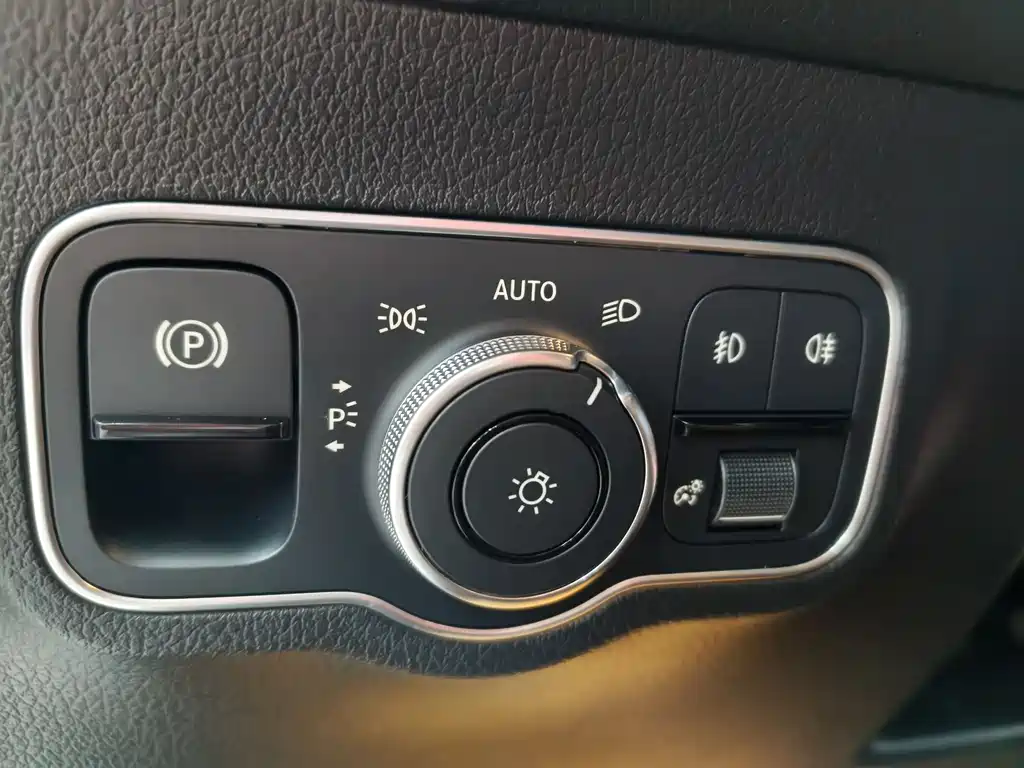 Mercedes-Benz GLB 2022 GLB 220 4MATIC купить на сайте DeffCars