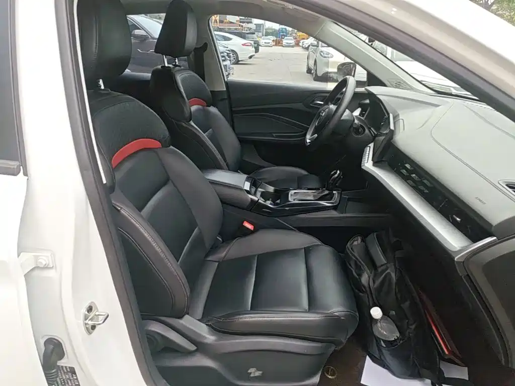 MG5 2023 180DVVT CVT Deluxe Edition купить на сайте DeffCars