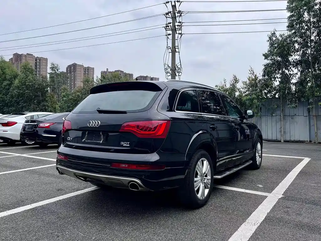 Audi Q7 2012 3.0 TFSI technology (200kW) купить на сайте DeffCars
