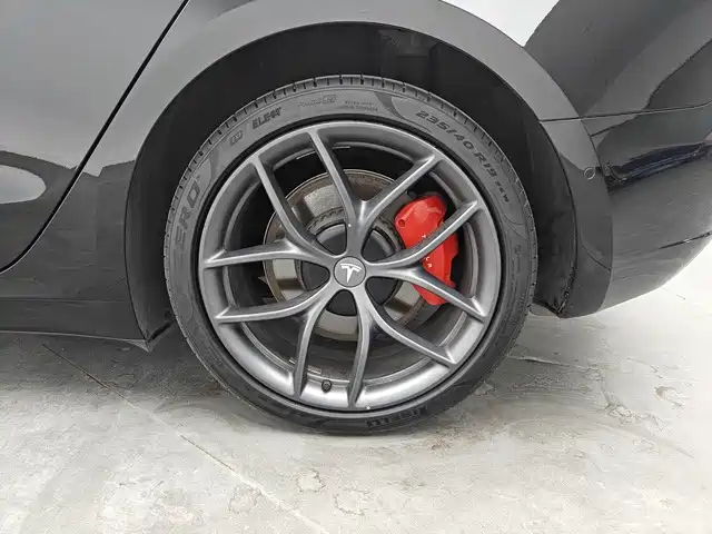 Model 3 2021 Performance high-performance all-wheel drive version 3D6 купить на сайте DeffCars