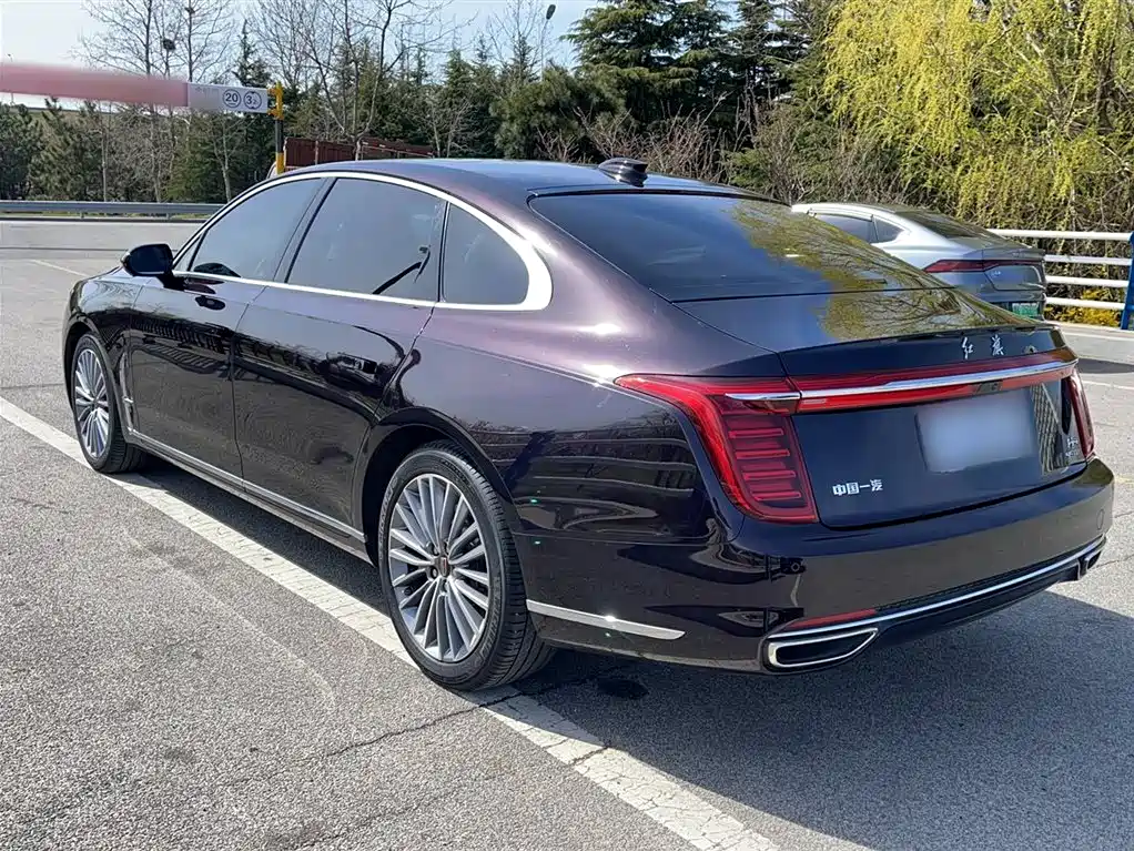 Hongqi H9 2020 2.0T Zhilian Flagship Edition купить на сайте DeffCars