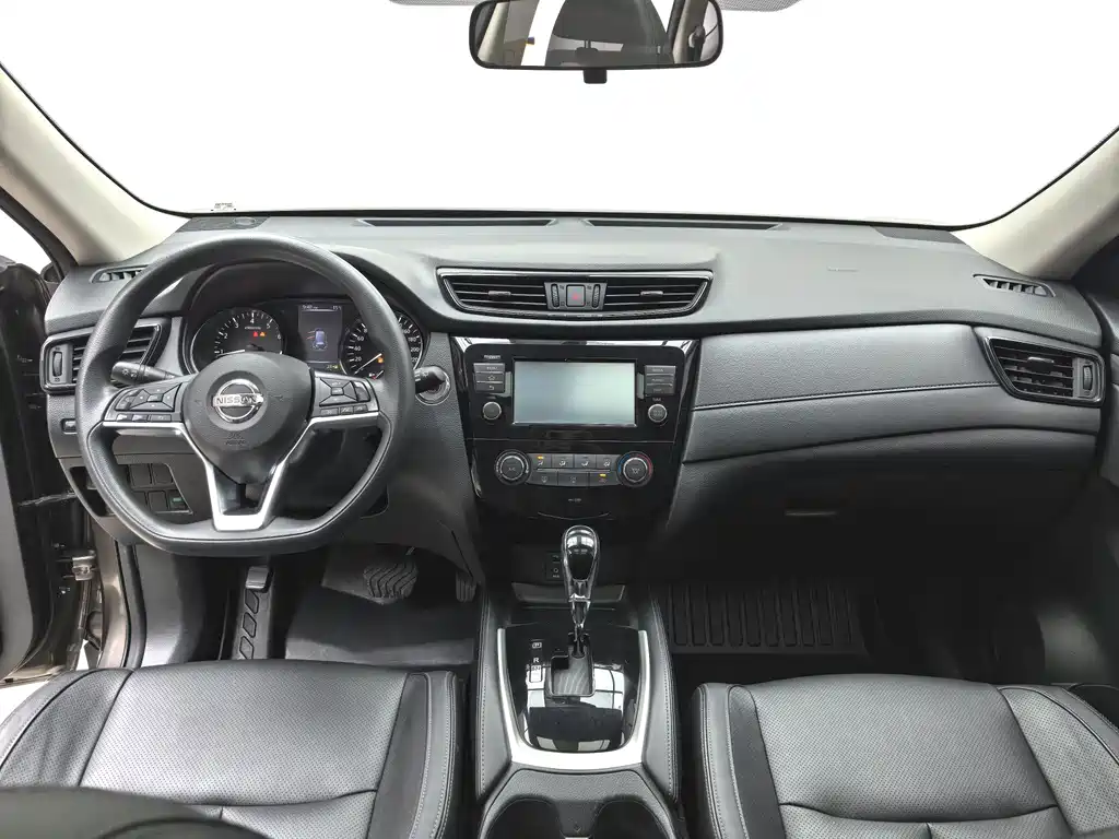 X-Trail 2017 2.0L CVT Comfort Edition 2WD купить на сайте DeffCars