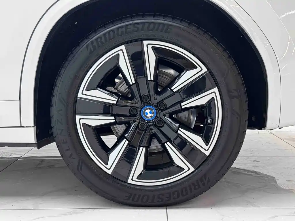 BMW iX3 2022 facelift leading model купить на сайте DeffCars